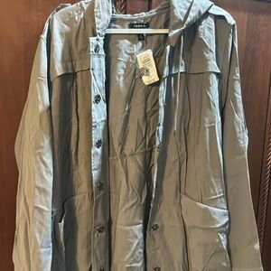 NWT Torrid Size 3X Grey Crop Hood Twill Zip Jacey With Extra Buttons